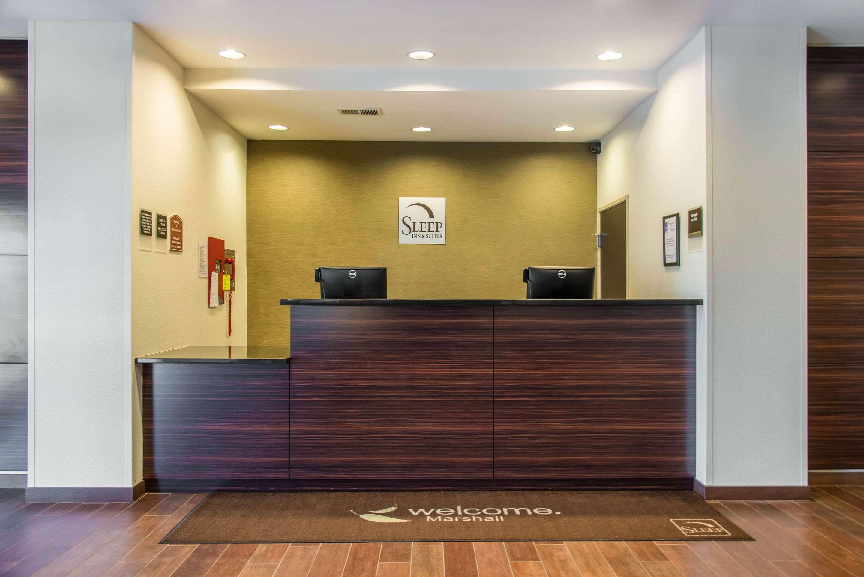 Sleep Inn & Suites Marshall - University Area Exteriér fotografie