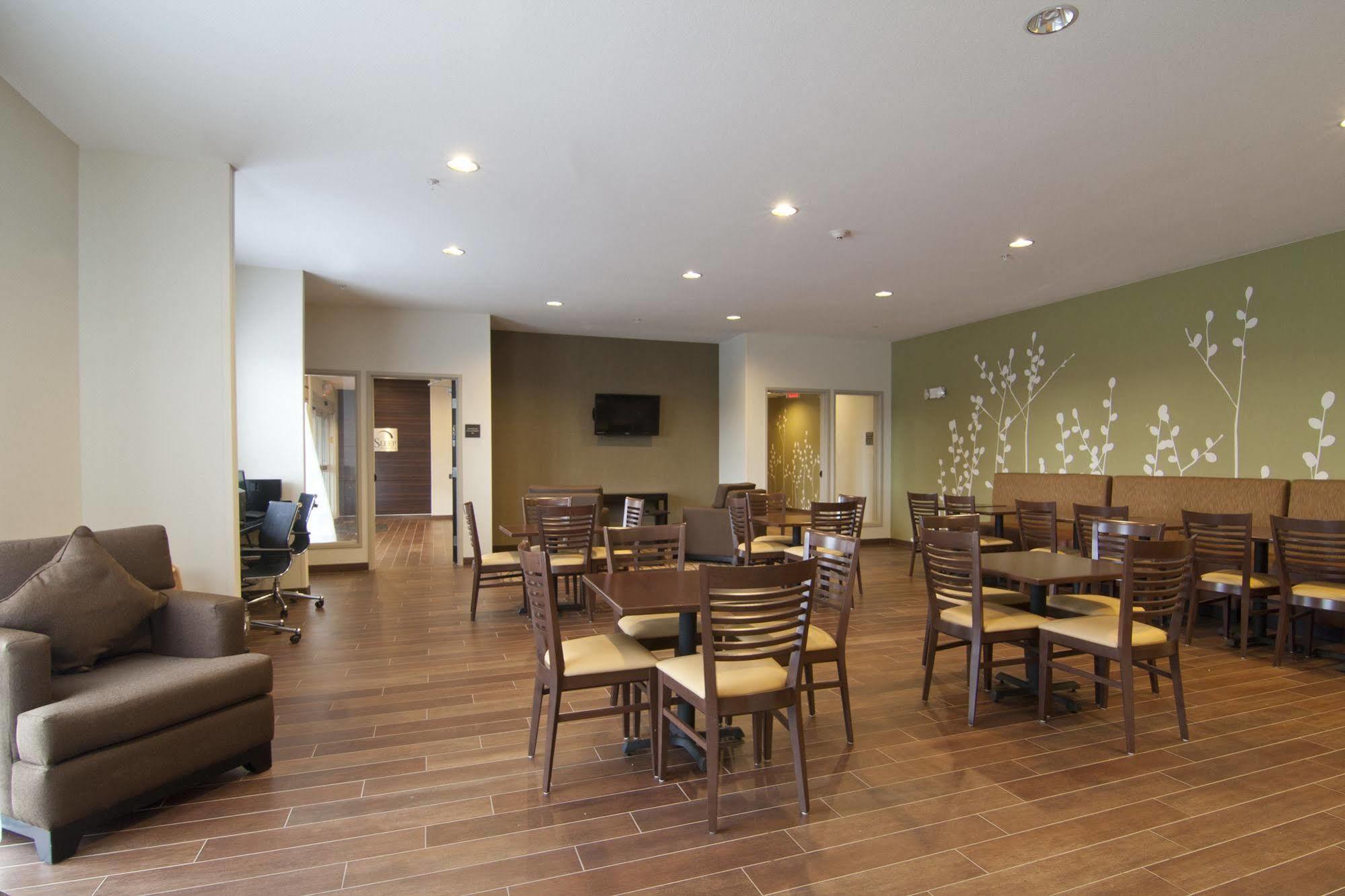 Sleep Inn & Suites Marshall - University Area Exteriér fotografie